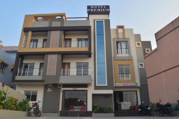 Premium Hotel Near Nagoa Beach Diu Ngoại thất bức ảnh
